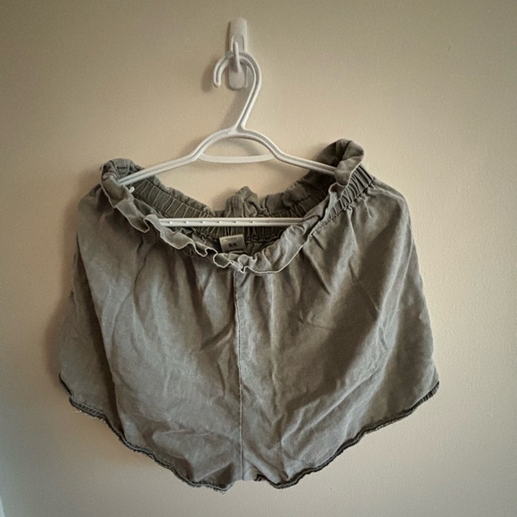 Express High Rise Shorts. Size M. Summer Shorts. - Picture 2 of 4